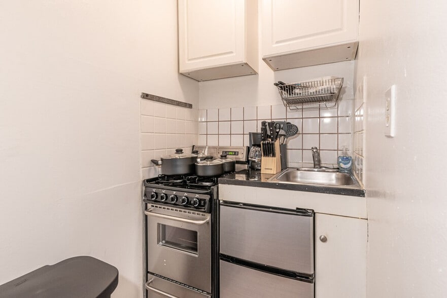 Building Photo - 244 W 56th St