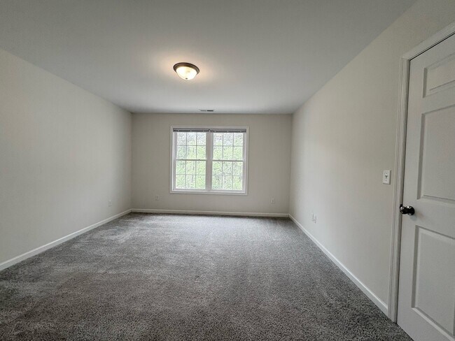 Building Photo - 18 Jackmia Way