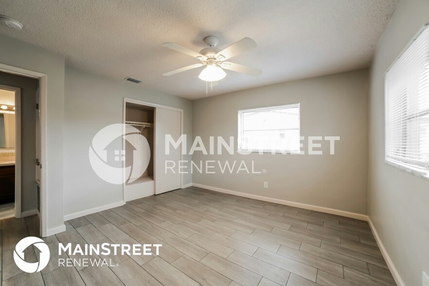 Building Photo - 4731 NW 41st St