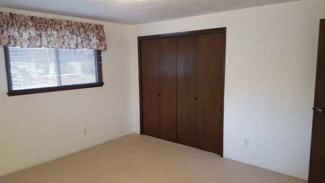 Building Photo - 2 bed, 2 bath, 2 car garage in Agnew