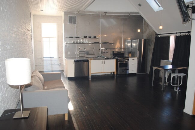 Building Photo - Contemporary Open Space  Downtown Loft