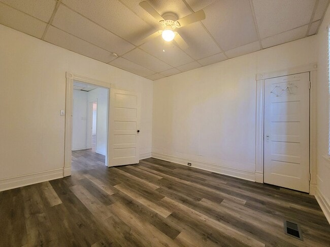 Building Photo - Remodeled bungalow in Church Hill with 3 bedrooms and 1 full bath