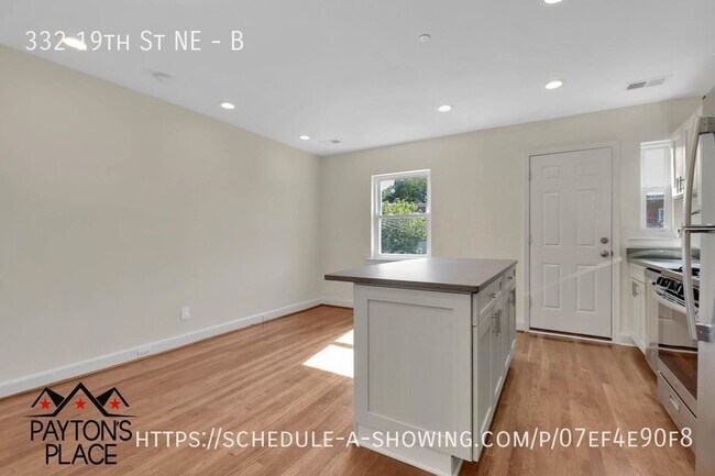 Building Photo - 332 19th St NE