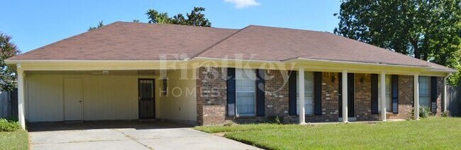 Primary Photo - 3034 Oak Allee St