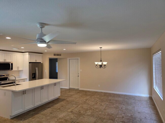 Building Photo - 11158 N 107th Way