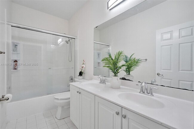 Building Photo - 3237 NW 32nd Terrace