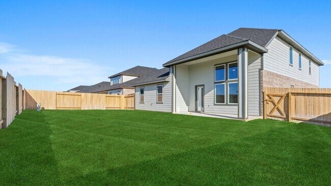 Building Photo - 3735 Langridge Dr