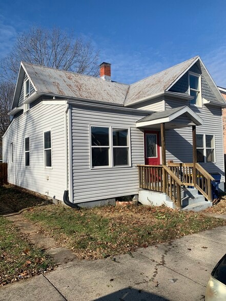 Building Photo - 111 Lincoln Ave