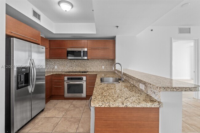 Building Photo - 2681 N Flamingo Rd