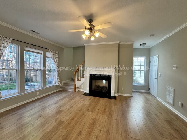 Building Photo - 1413 Crimson Creek Dr