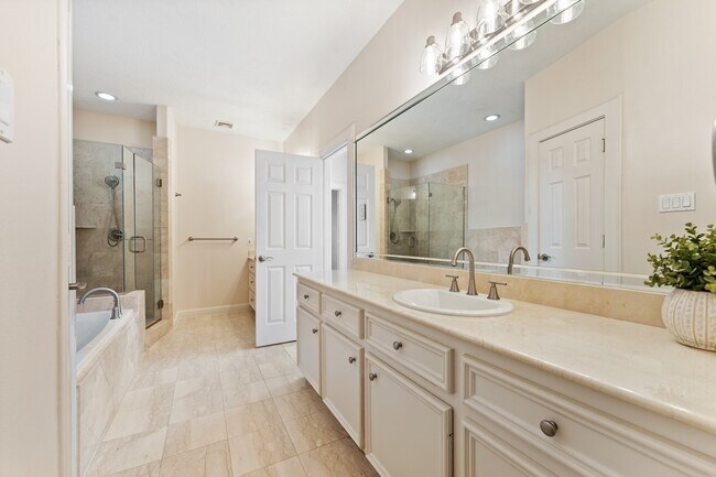 Building Photo - 5422 Gibson St