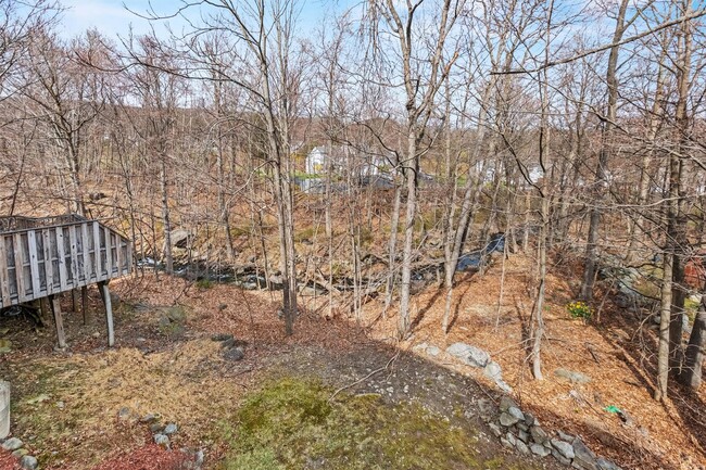 Building Photo - 4 Woodbine Dr