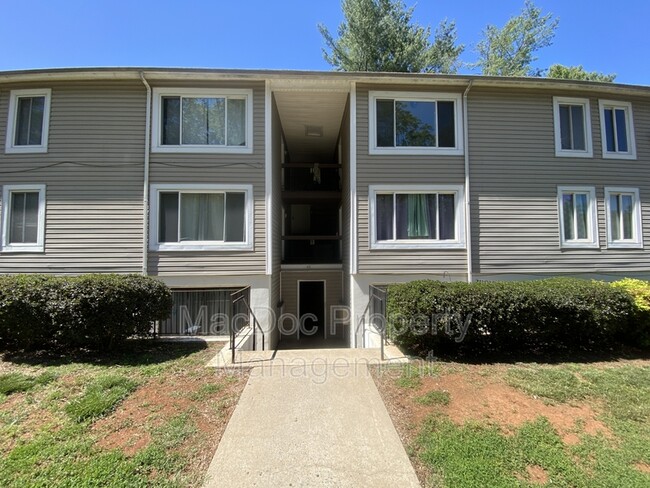 Primary Photo - 111 Berry St
