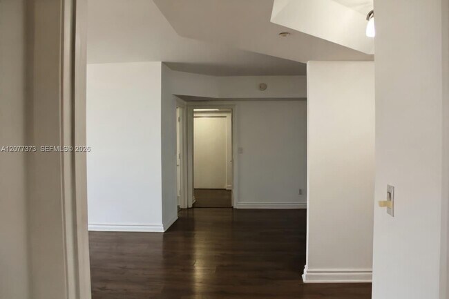Building Photo - 7000 Island Blvd