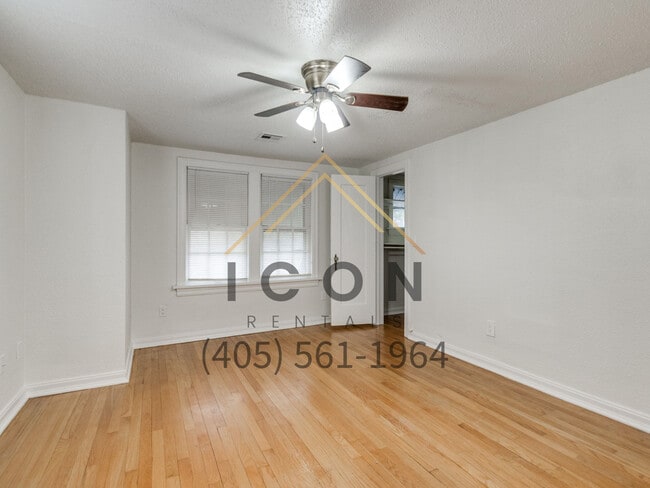 Building Photo - 216 NW 36th St