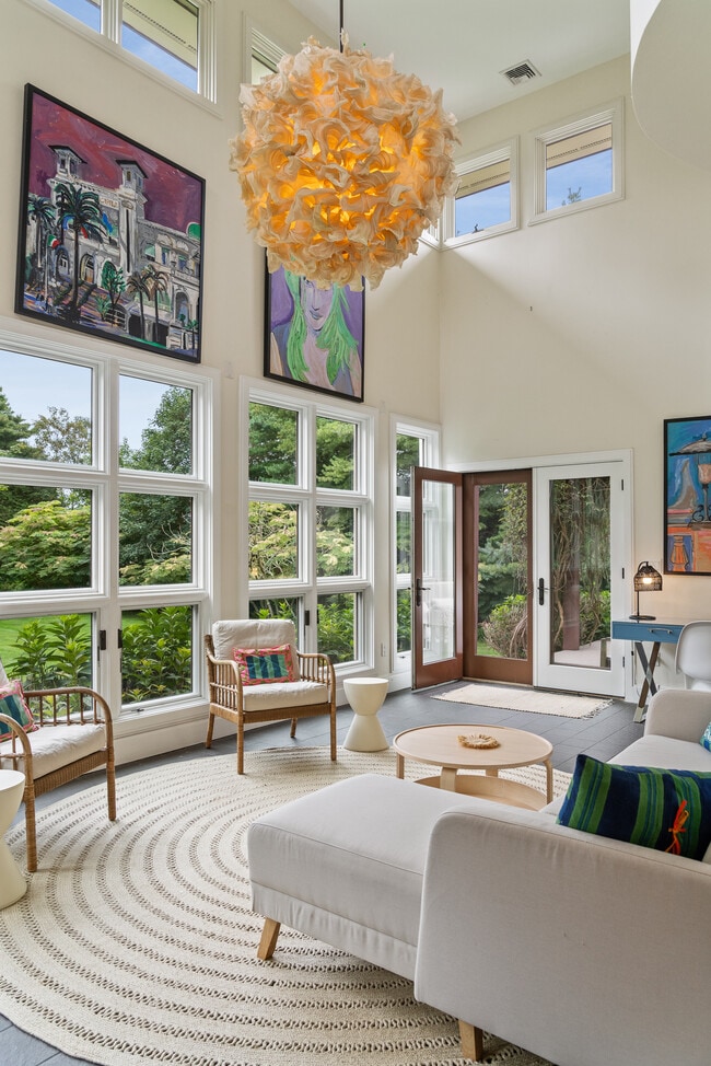 Building Photo - 175 Ruggles Ave