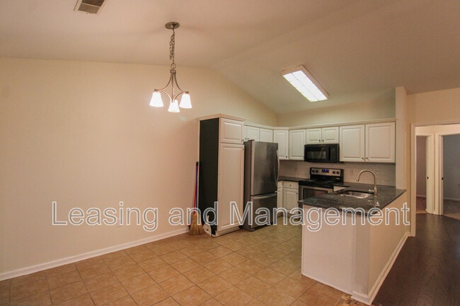Building Photo - 3620 Walkers Ferry Ln