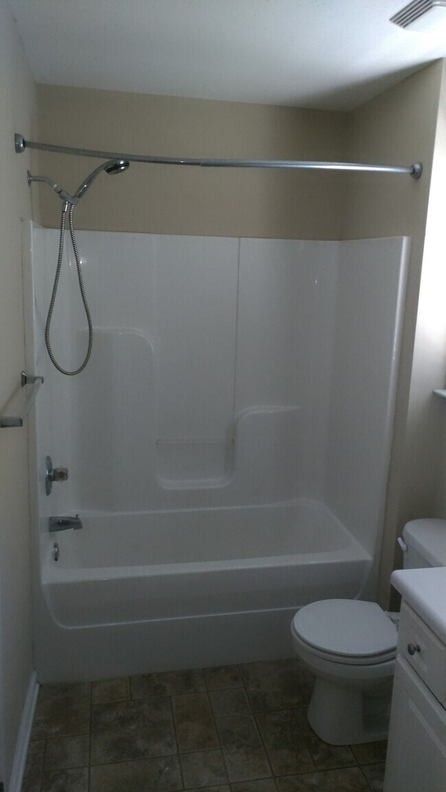 Building Photo - 16210 Stone Ridge Pkwy