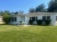 Building Photo - 131 Patrick Dr