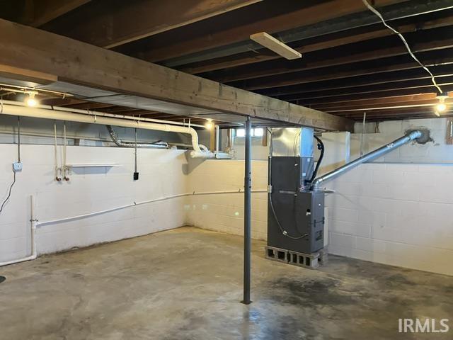 Building Photo - 4670 Breeze Rd