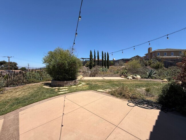 Building Photo - Newer Single Story Model Home Located In The Meadows at Rice Ranch with Three Car Garage