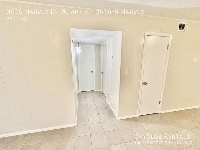 Building Photo - 3616 Harvey Dr W