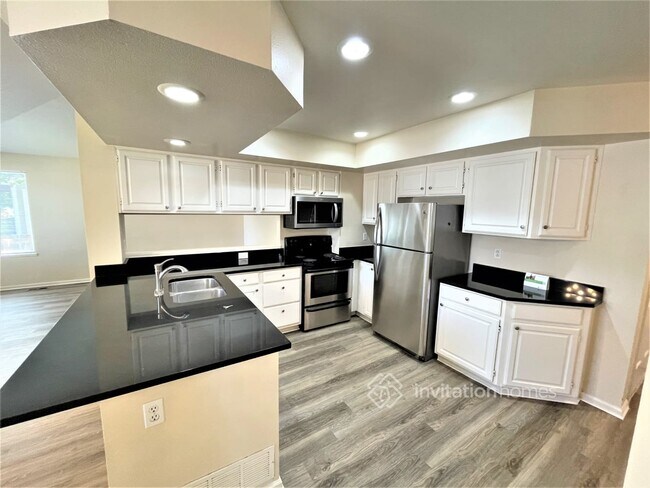 Building Photo - 839 E 133rd Ave