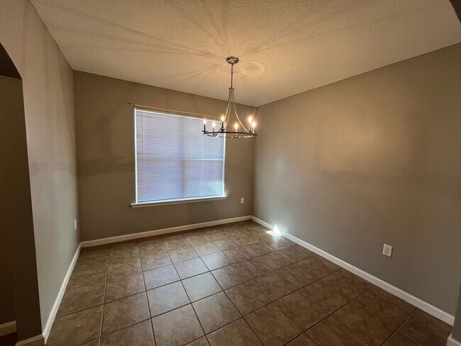 Building Photo - 4163 Meredith Dr