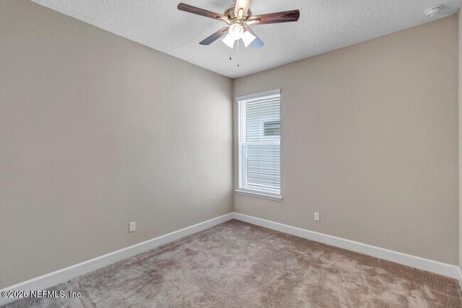 Building Photo - 132 Vista Lake Cir