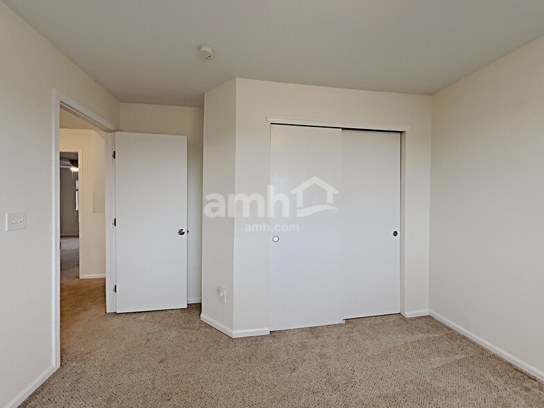 Building Photo - 13812 E 104th Pl