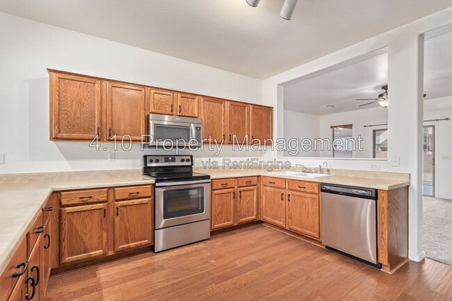 Building Photo - 45305 Balboa Dr
