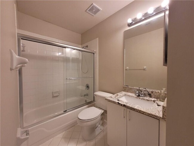 Building Photo - 4723 SW 14th St