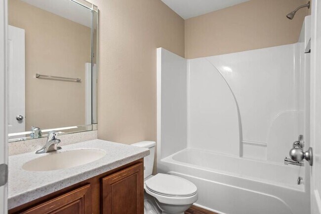 Building Photo - 5749 Tiger Woods Dr