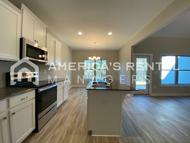 Building Photo - Home for Rent in Brookwood, AL! COMING SOO...