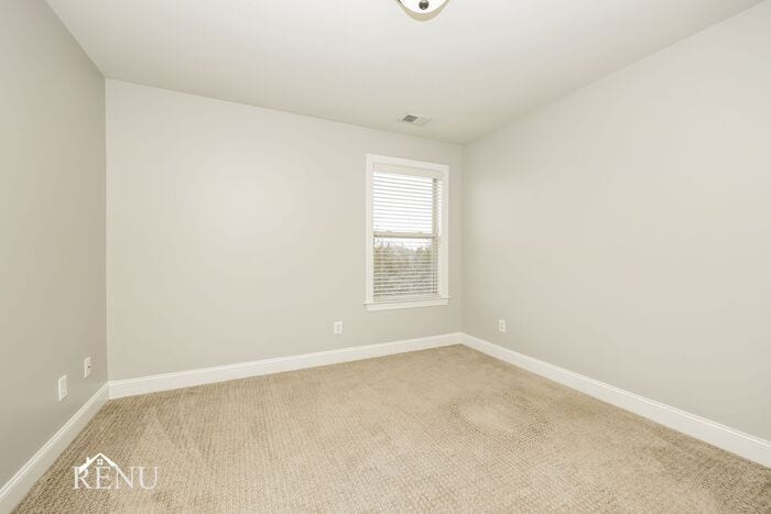 Building Photo - 1338 Sweetwater Dr