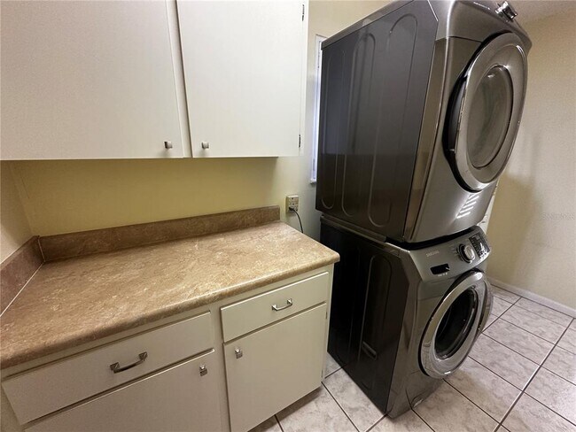 Building Photo - 2158 NW 50th Ave