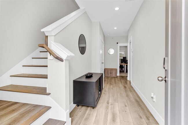 Building Photo - 7707 Nasser Ln