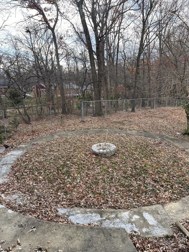 Building Photo - 8209 Comet Dr