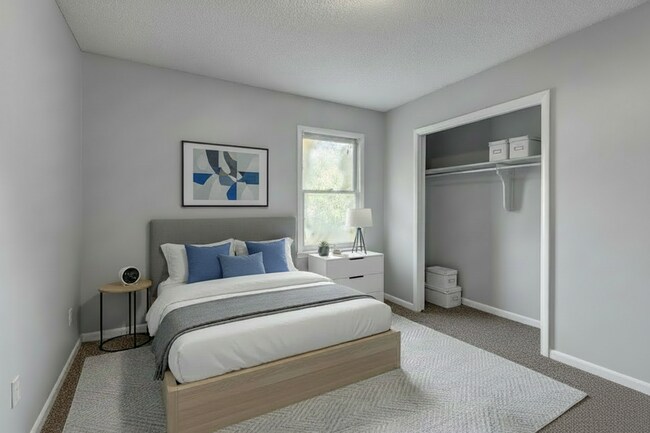 Building Photo - Recently Renovated Units in Decatur, AL