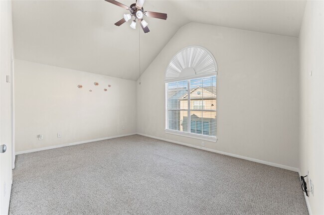 Building Photo - 3202 Clearview Cir
