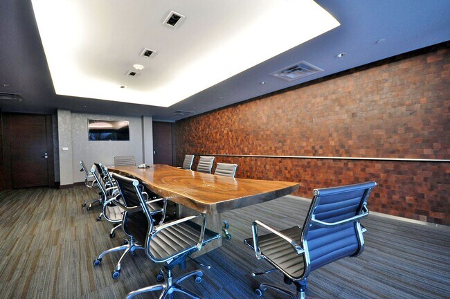 Building Photo - The Martin 1607-City/Strip Views from this...