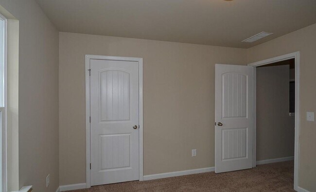 Building Photo - 313 Woodson Way