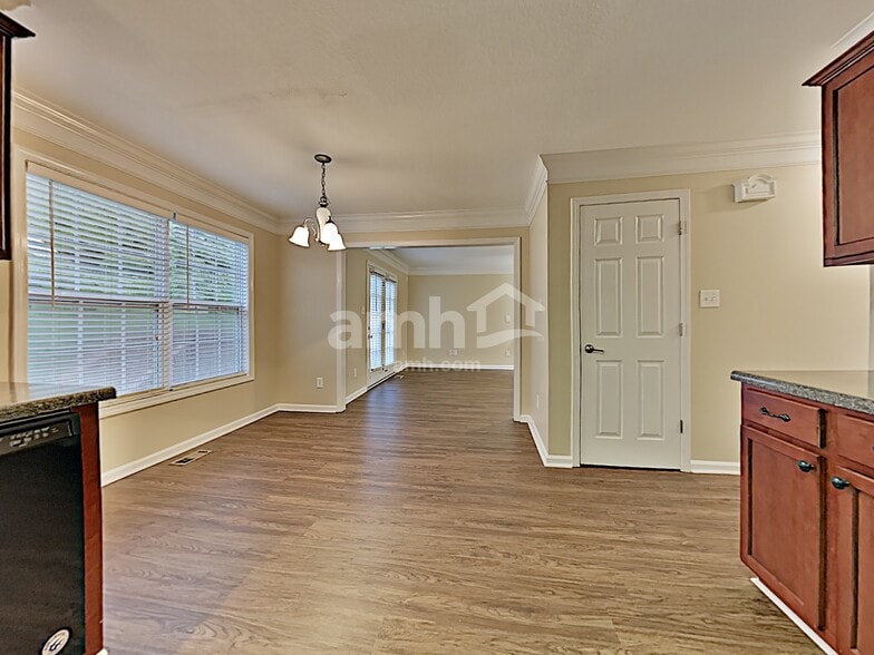 Building Photo - 3132 Champions Trail Ln
