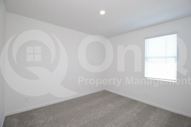 Building Photo - 183 S 176th Dr