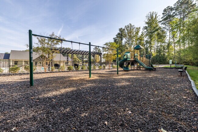 Building Photo - 3 bedroom 2.5 Townhouse with Office in Lak...