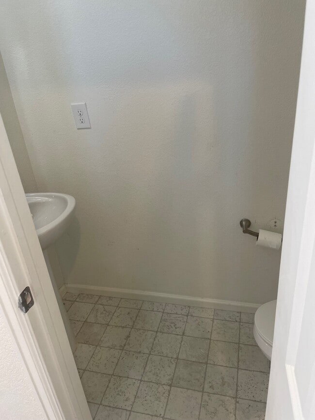 Building Photo - 4406 N Quatar Ct