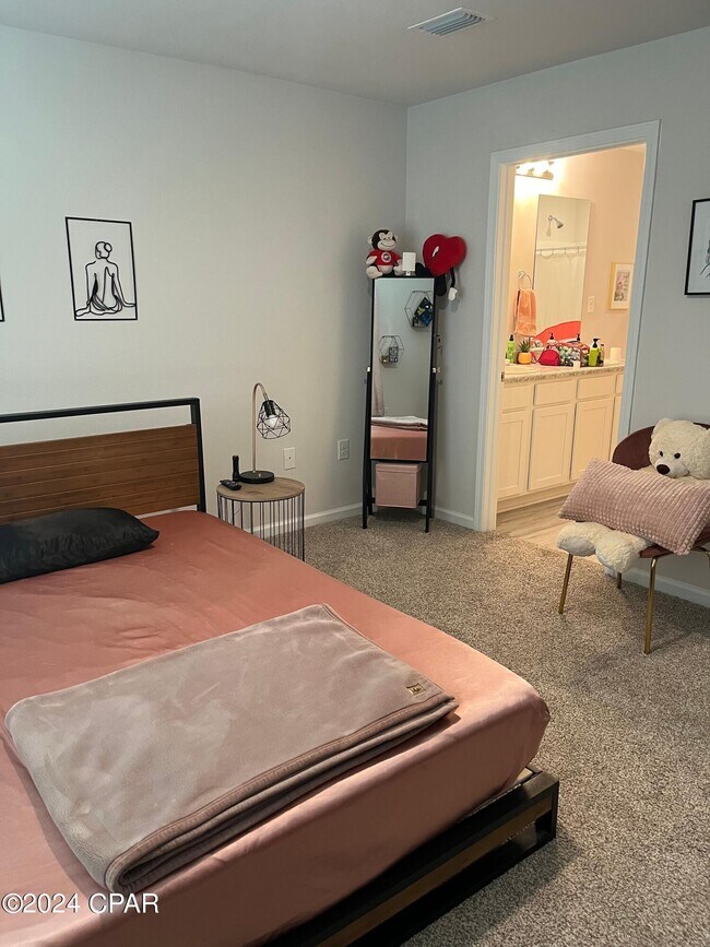 Building Photo - 6420 Slabinski Ln