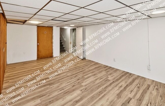 Building Photo - 3620 E 7th St