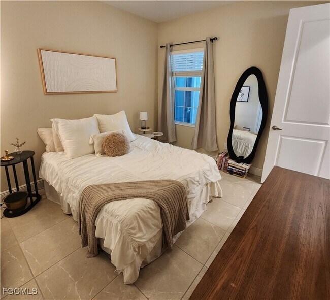 Building Photo - 7004 Mistral Wy