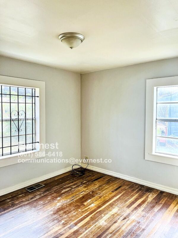 Building Photo - 2649 Brookwood Dr